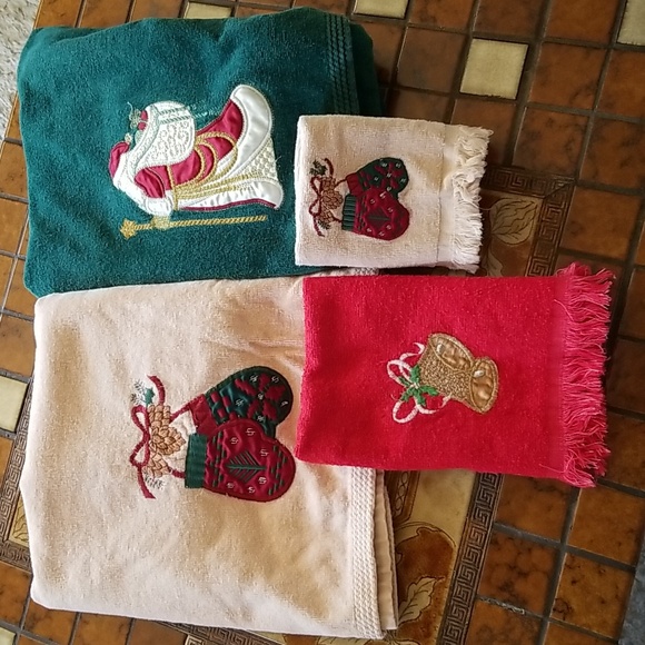 Christmas towels - Picture 1 of 8